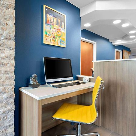 Microtel Inn & Suites By Wyndham Tulsa - Catoosa Route 66 Extérieur photo