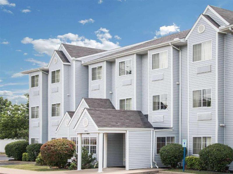 Microtel Inn & Suites By Wyndham Tulsa - Catoosa Route 66 Extérieur photo