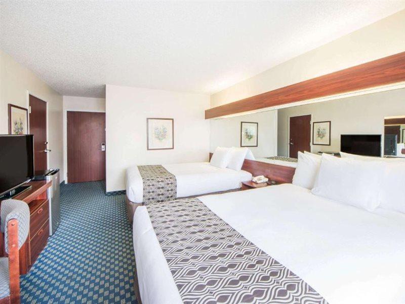 Microtel Inn & Suites By Wyndham Tulsa - Catoosa Route 66 Extérieur photo