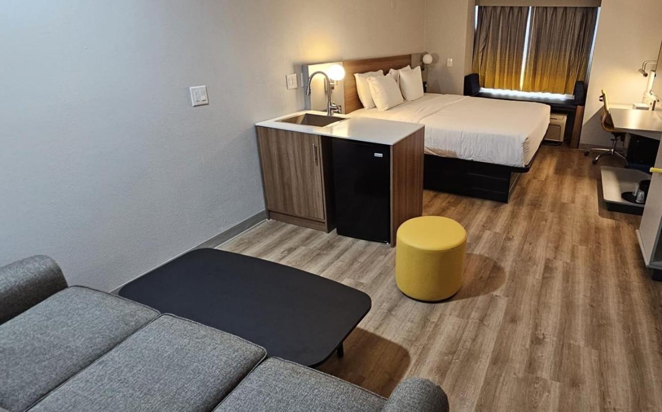 Microtel Inn & Suites By Wyndham Tulsa - Catoosa Route 66 Extérieur photo