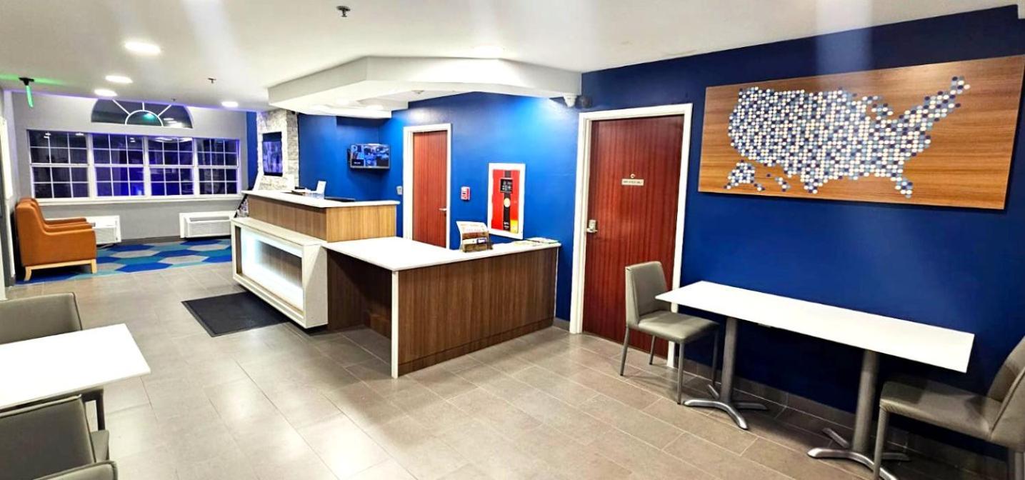 Microtel Inn & Suites By Wyndham Tulsa - Catoosa Route 66 Extérieur photo