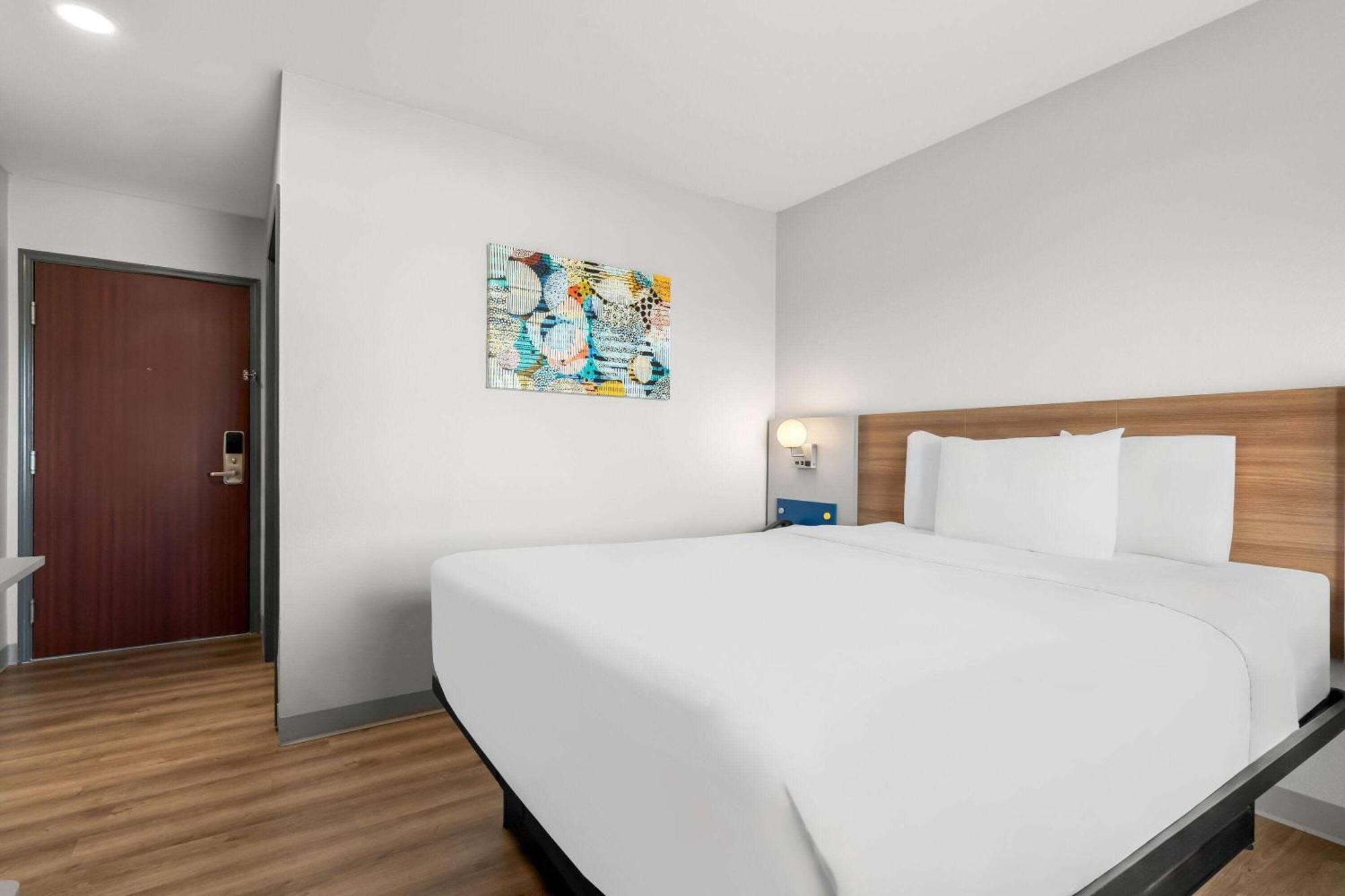 Microtel Inn & Suites By Wyndham Tulsa - Catoosa Route 66 Extérieur photo