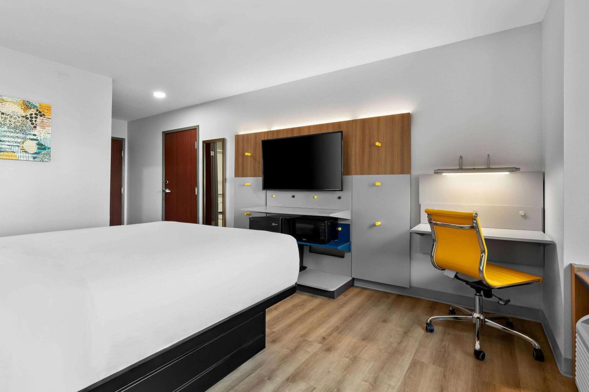 Microtel Inn & Suites By Wyndham Tulsa - Catoosa Route 66 Extérieur photo